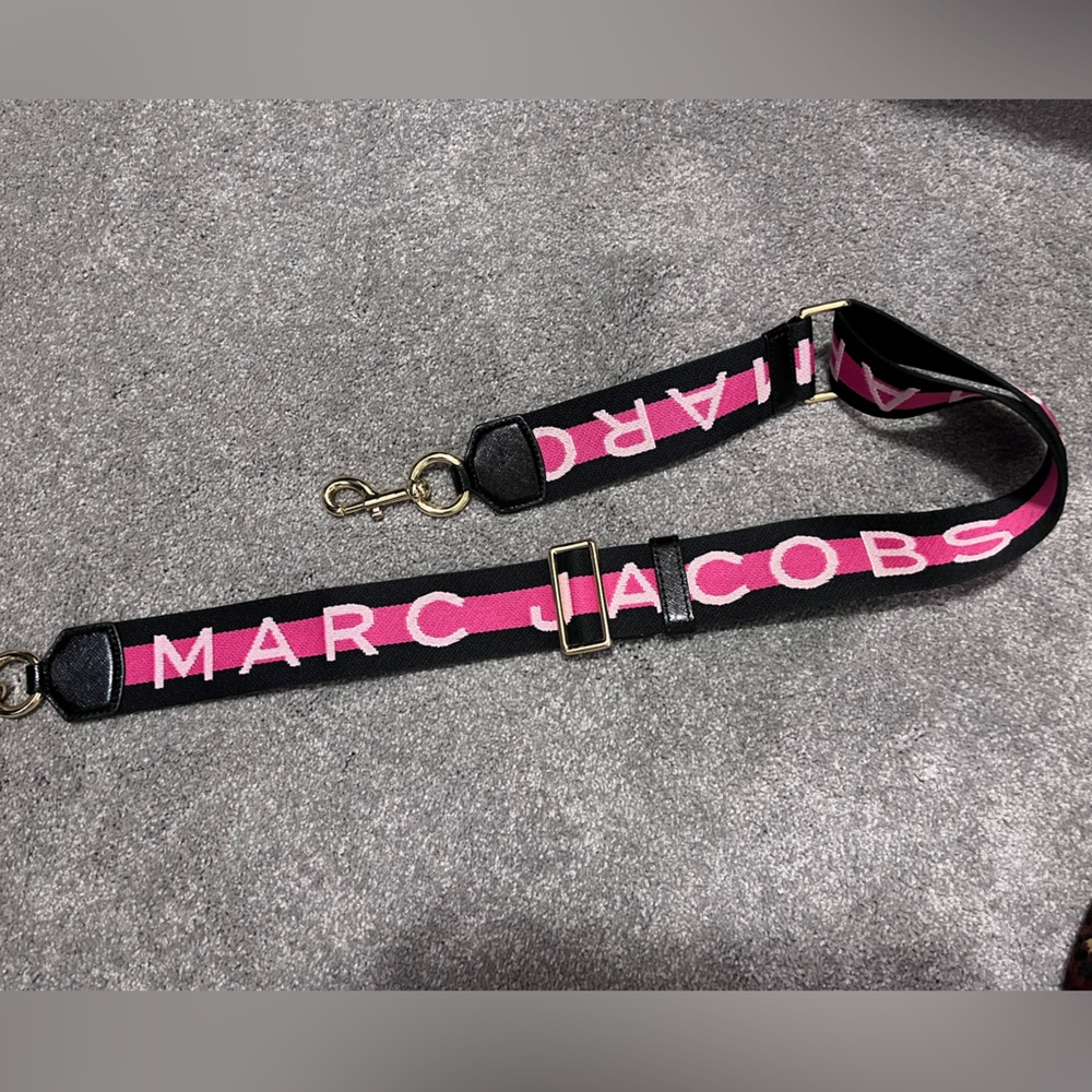 Marc Jacobs Black and Pink Handbag Guitar Strap Logo Strap